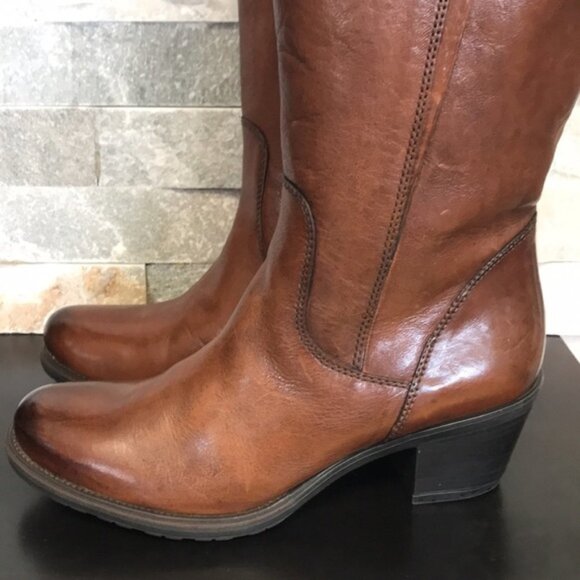 Clarks Maymie Stellar Knee High Boot (H69-10) - Picture 4 of 15